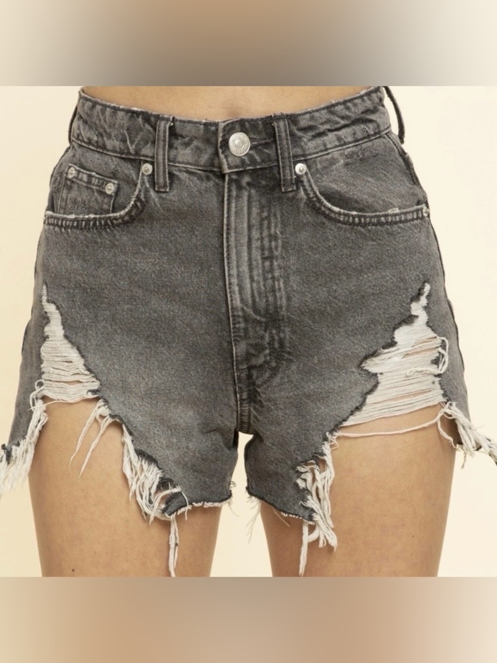 BLUE BUTTERCUP Black Wash High Rise Frayed Cutoff Denim Jean Shorts Size S ✨